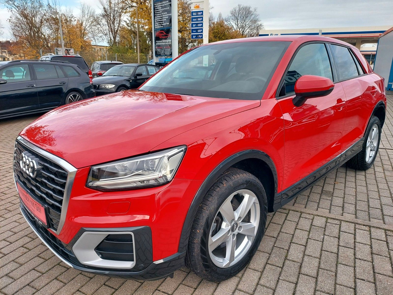 Audi Q2 40 TFSI quattro sport LED Leder Kamera AHK - Позашляховик: фото 5 Audi Q2 40 TFSI quattro sport LED Leder Kamera AHK - Позашляховик: фото 5