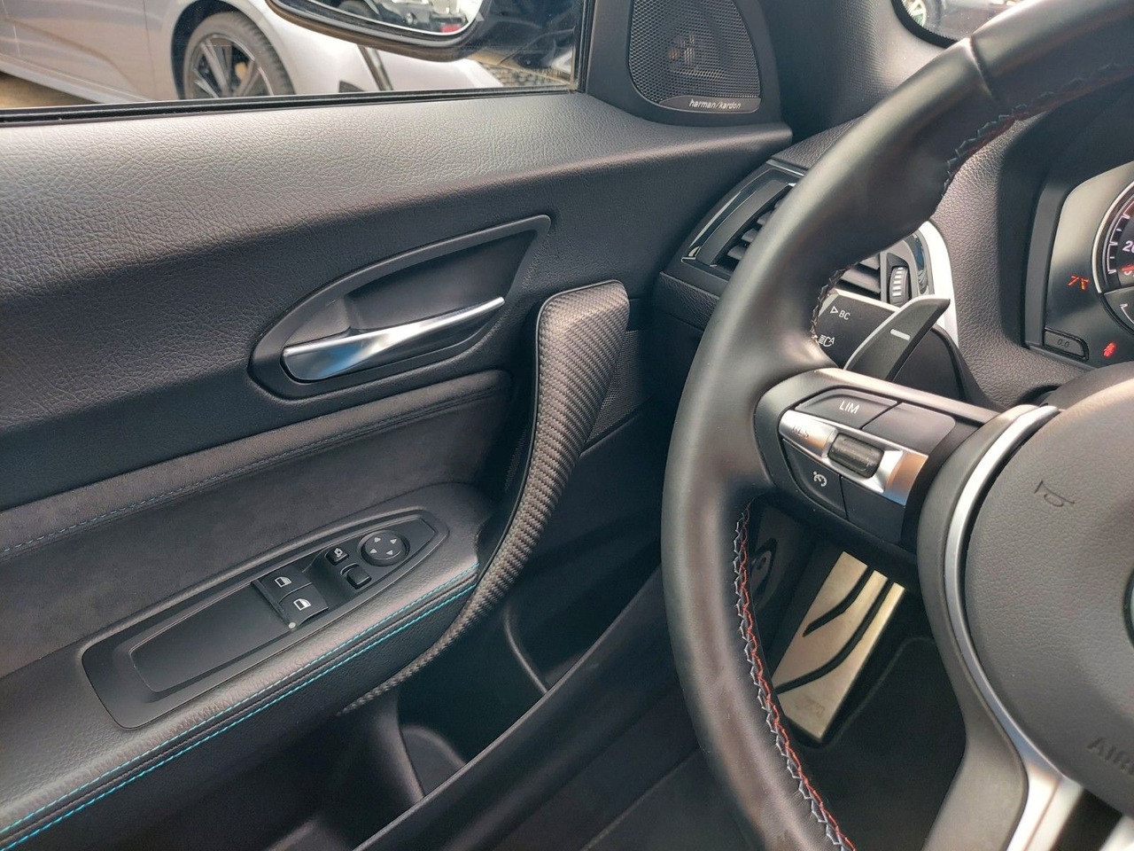 Авто купе BMW M2 Baureihe M2 Coupe Autom. H&K DAB Kamera: фото 16 Авто купе BMW M2 Baureihe M2 Coupe Autom. H&K DAB Kamera: фото 16