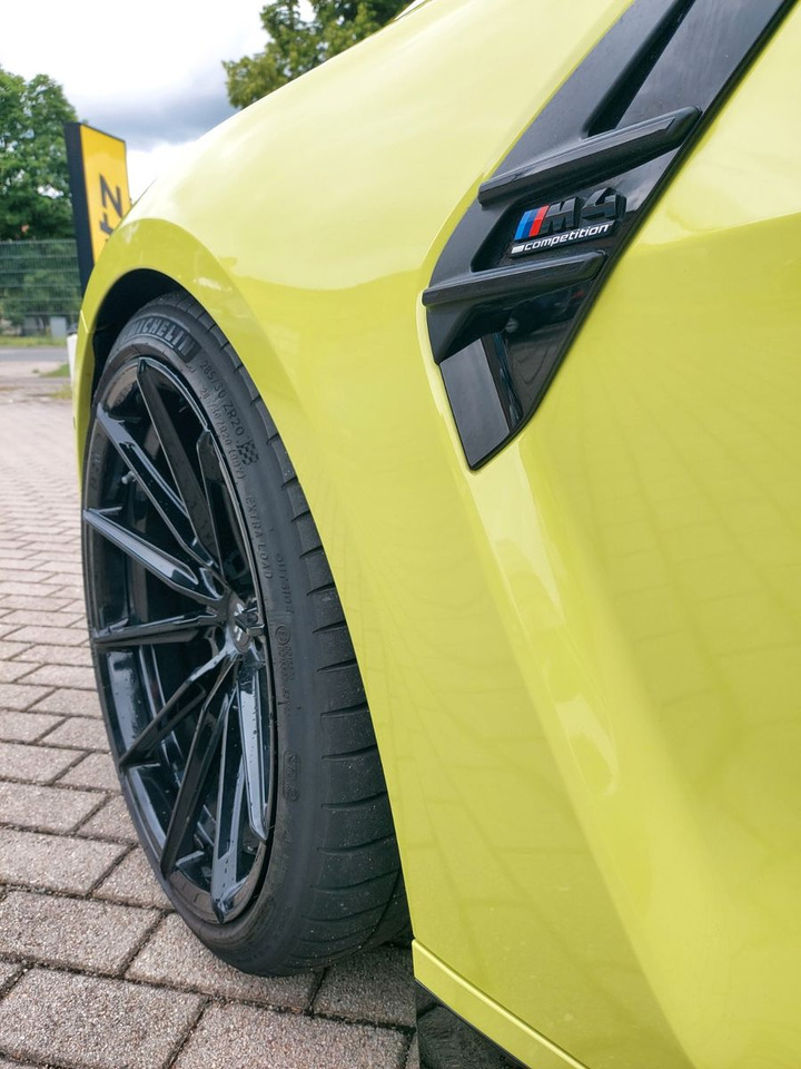 Кабріолет BMW M4 Cabrio G83 xDrive Competition M-Sport H&K: фото 7 Кабріолет BMW M4 Cabrio G83 xDrive Competition M-Sport H&K: фото 7