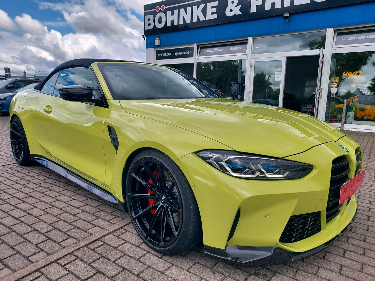 BMW M4 Cabrio G83 xDrive Competition M-Sport H&K - Легковий автомобіль: фото 3 BMW M4 Cabrio G83 xDrive Competition M-Sport H&K - Легковий автомобіль: фото 3