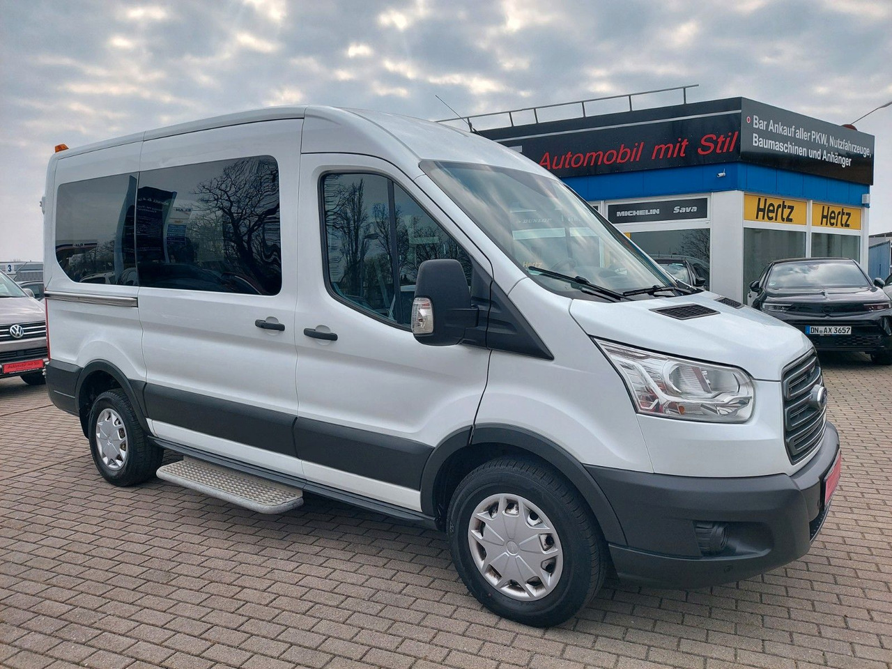 Ford Transit Kombi 330 L2 Trend 9 Sitze Klima Sitzhei - Пасажирський фургон: фото 3 Ford Transit Kombi 330 L2 Trend 9 Sitze Klima Sitzhei - Пасажирський фургон: фото 3