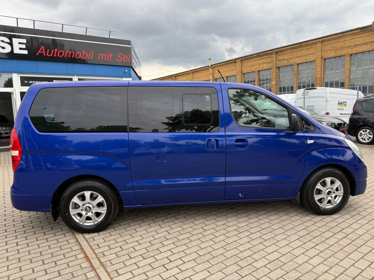 Hyundai H-1 Travel Comfort 8 SITZER KLIMAA. STANDHEIZUNG - Пасажирський фургон: фото 3 Hyundai H-1 Travel Comfort 8 SITZER KLIMAA. STANDHEIZUNG - Пасажирський фургон: фото 3