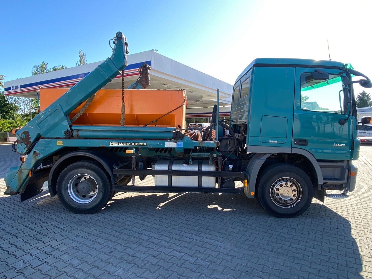 Mercedes-Benz Actros 2/3 6-Zyl. 1841 MEILER ABSATZKIPP. WINTER - Самоскид вантажівка: фото 3 Mercedes-Benz Actros 2/3 6-Zyl. 1841 MEILER ABSATZKIPP. WINTER - Самоскид вантажівка: фото 3