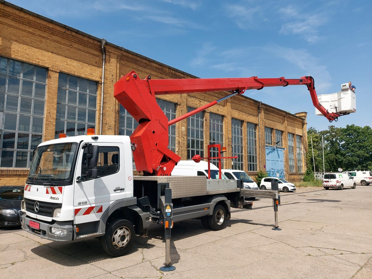 Mercedes-Benz Atego 2 4-Zyl. 4x2 RUTHMANN T270 27 METER - Автовишка: фото 1 Mercedes-Benz Atego 2 4-Zyl. 4x2 RUTHMANN T270 27 METER - Автовишка: фото 1