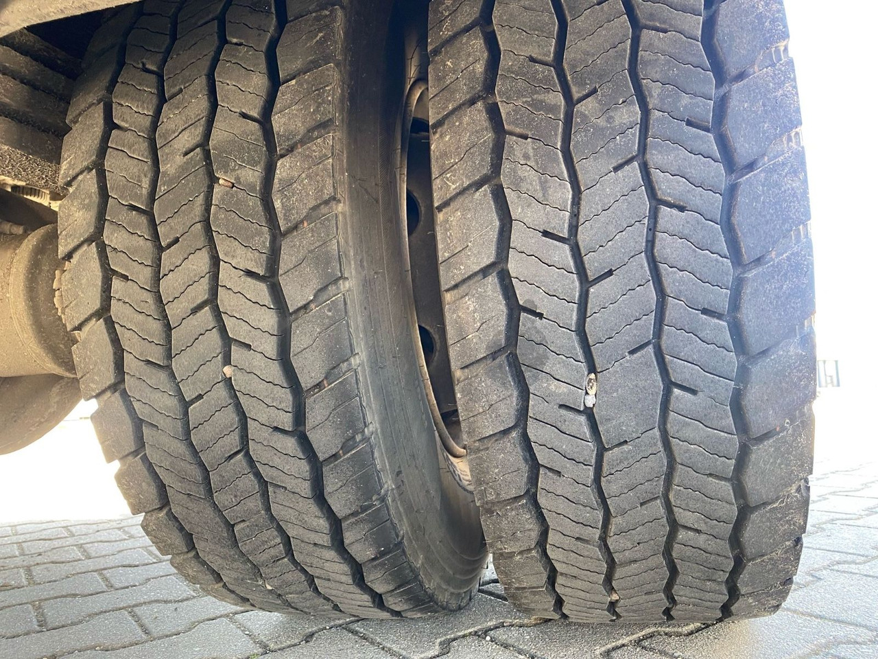 Самоскид вантажівка Mercedes-Benz Atego 2 6-Zyl. 4x2 1624 KLIMA MEILER ABSETZER: фото 24 Самоскид вантажівка Mercedes-Benz Atego 2 6-Zyl. 4x2 1624 KLIMA MEILER ABSETZER: фото 24