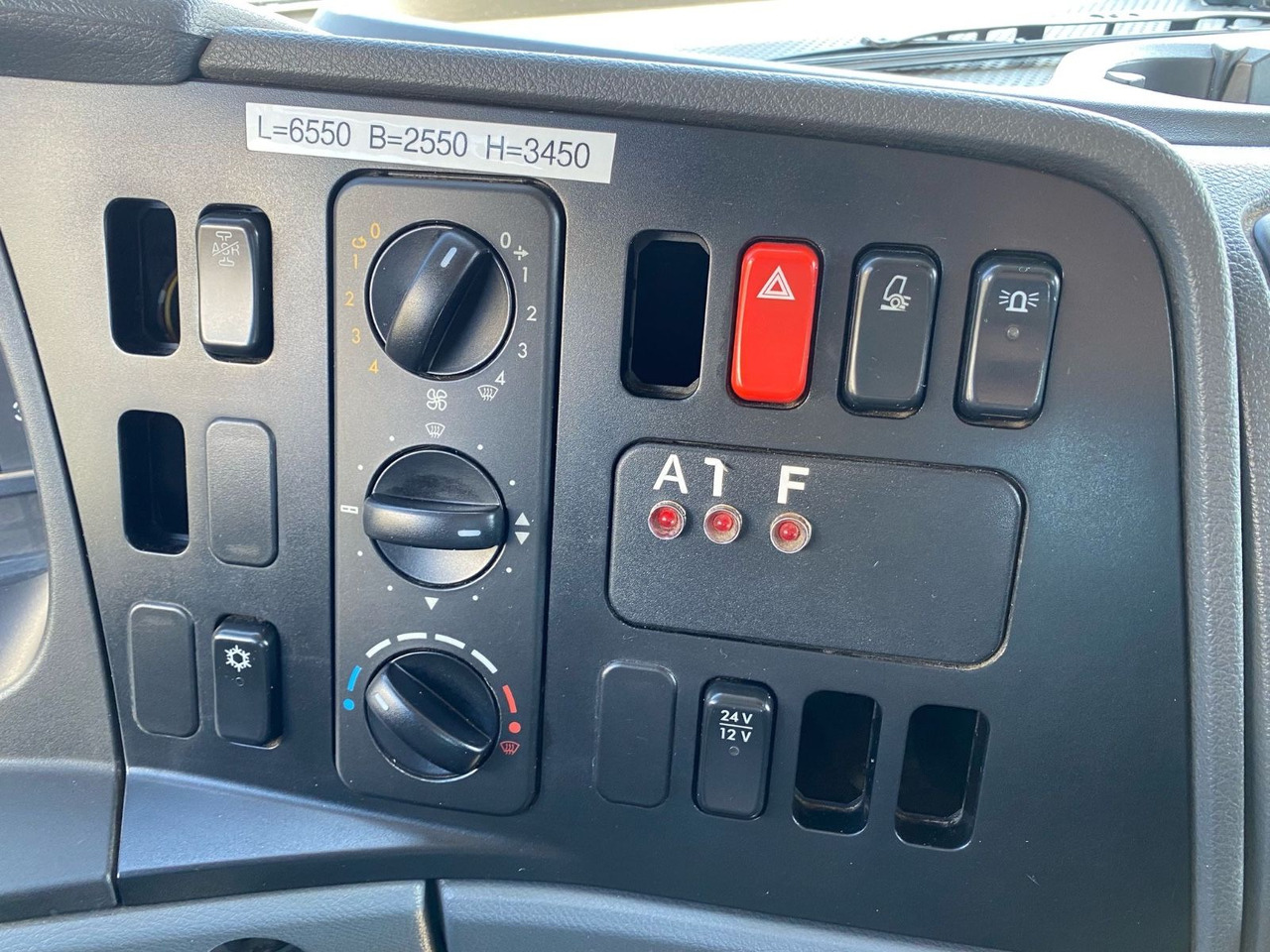 Самоскид вантажівка Mercedes-Benz Atego 2 6-Zyl. 4x2 1624 KLIMA MEILER ABSETZER: фото 12 Самоскид вантажівка Mercedes-Benz Atego 2 6-Zyl. 4x2 1624 KLIMA MEILER ABSETZER: фото 12