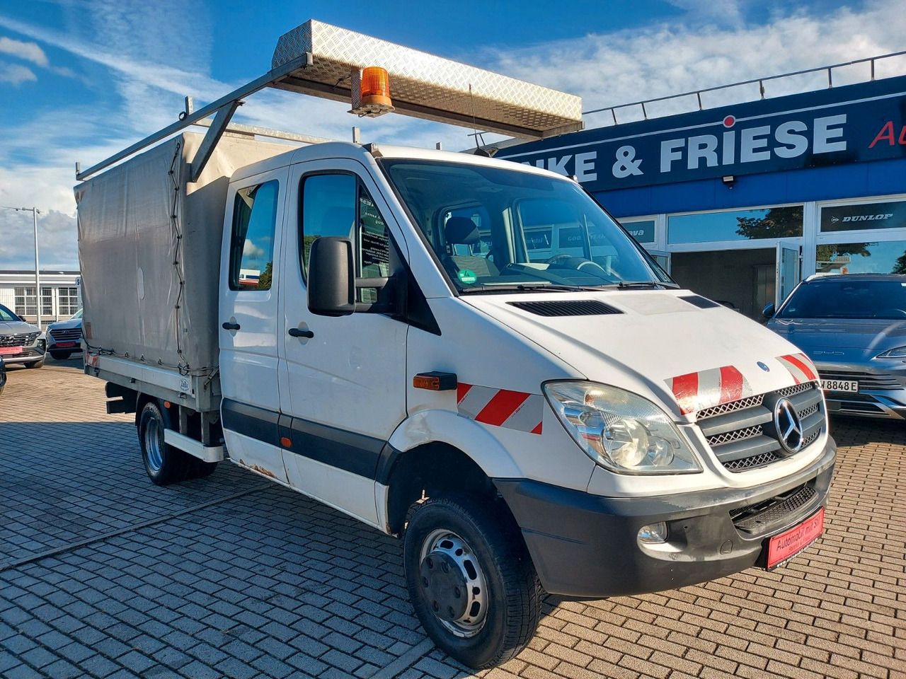 Mercedes-Benz Sprinter II Pritsche DoKa 516 4X4 Plane 6 Sitze - Тентований фургон, Вантажопасажирський фургон: фото 1 Mercedes-Benz Sprinter II Pritsche DoKa 516 4X4 Plane 6 Sitze - Тентований фургон, Вантажопасажирський фургон: фото 1