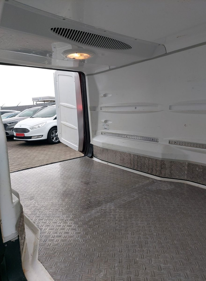 Mercedes-Benz Vito 116 CDI Lang Kühler Cooler KERSTNER 220V - Фургон-рефрижератор: фото 4 Mercedes-Benz Vito 116 CDI Lang Kühler Cooler KERSTNER 220V - Фургон-рефрижератор: фото 4