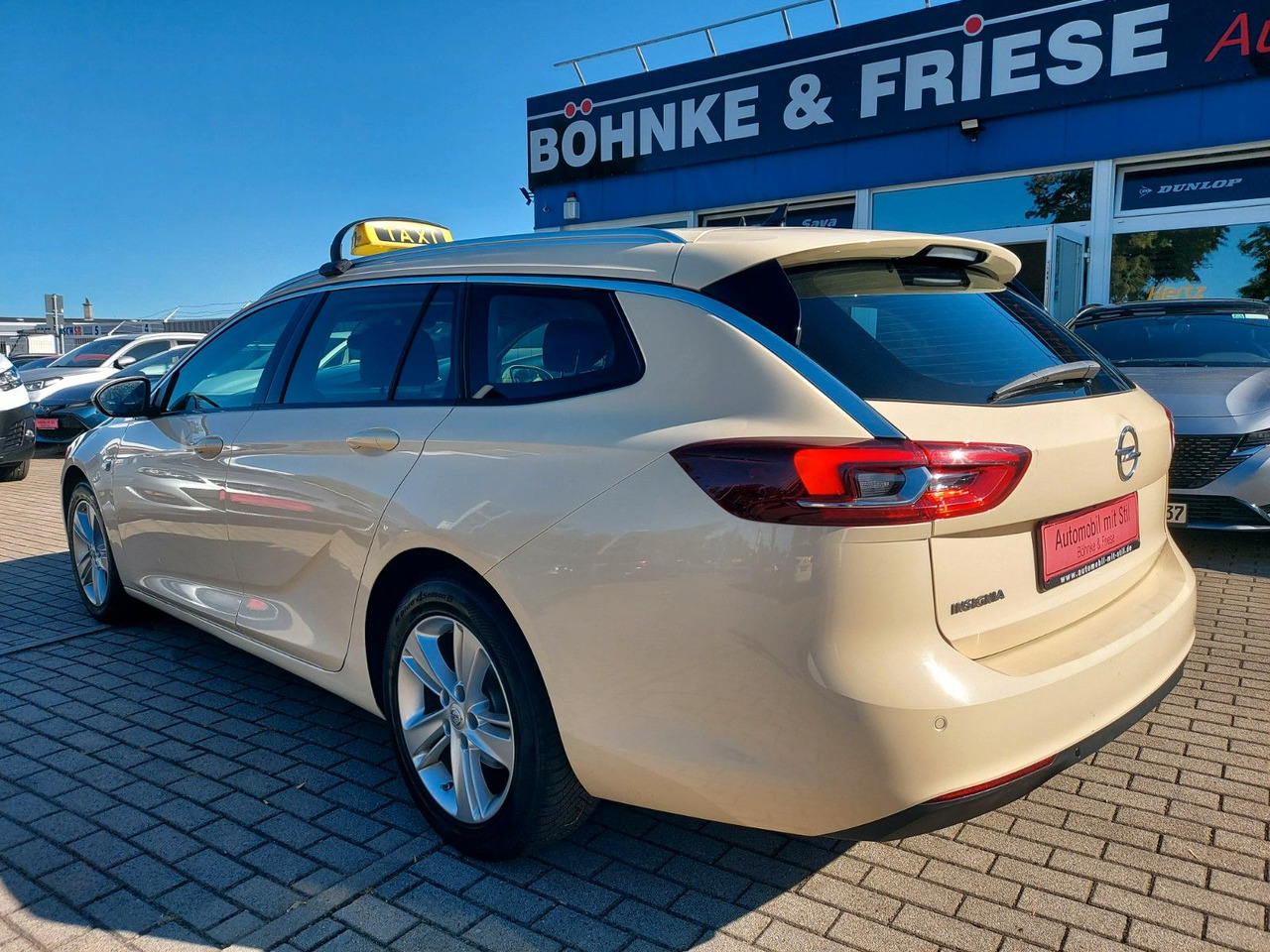 Opel Insignia B Sports Tourer Autom. Innovation Taxi - Універсал: фото 4 Opel Insignia B Sports Tourer Autom. Innovation Taxi - Універсал: фото 4