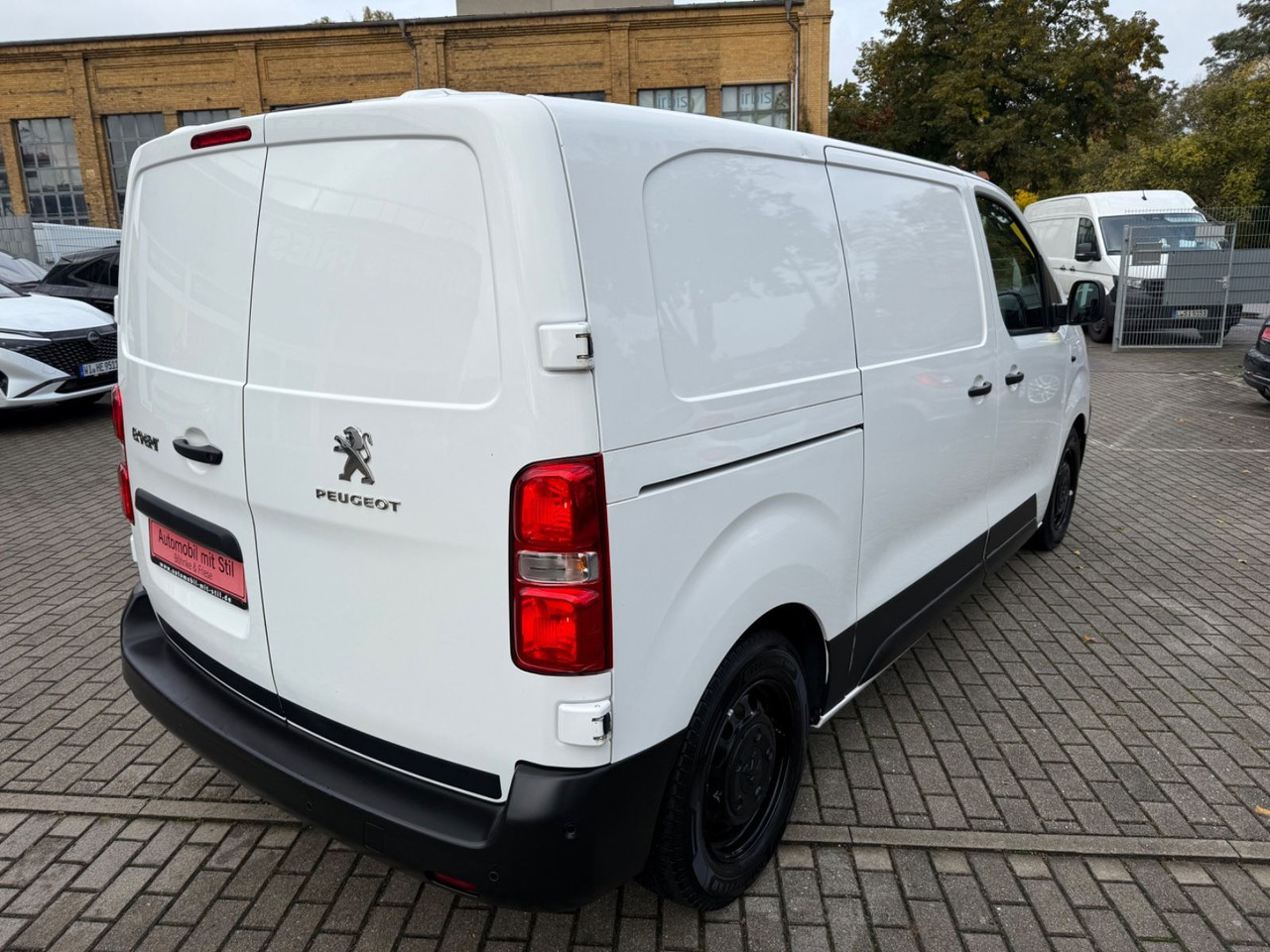 Peugeot Expert Kasten Premium L2 SHZ KLIMA STANDHEIZUNG - Пасажирський фургон: фото 5 Peugeot Expert Kasten Premium L2 SHZ KLIMA STANDHEIZUNG - Пасажирський фургон: фото 5