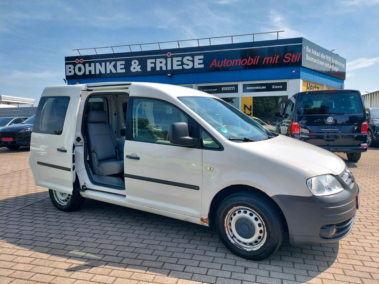 Volkswagen Caddy Kombi 1.9 Tdi Klima max. 5 Sitze AHK - Пасажирський фургон: фото 1 Volkswagen Caddy Kombi 1.9 Tdi Klima max. 5 Sitze AHK - Пасажирський фургон: фото 1