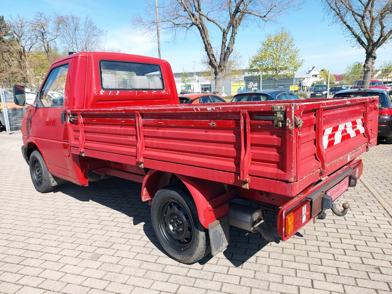 Volkswagen T4 PRITSCHE 2,4 DIESEL 57 KW - Легка бортова вантажівка: фото 4 Volkswagen T4 PRITSCHE 2,4 DIESEL 57 KW - Легка бортова вантажівка: фото 4