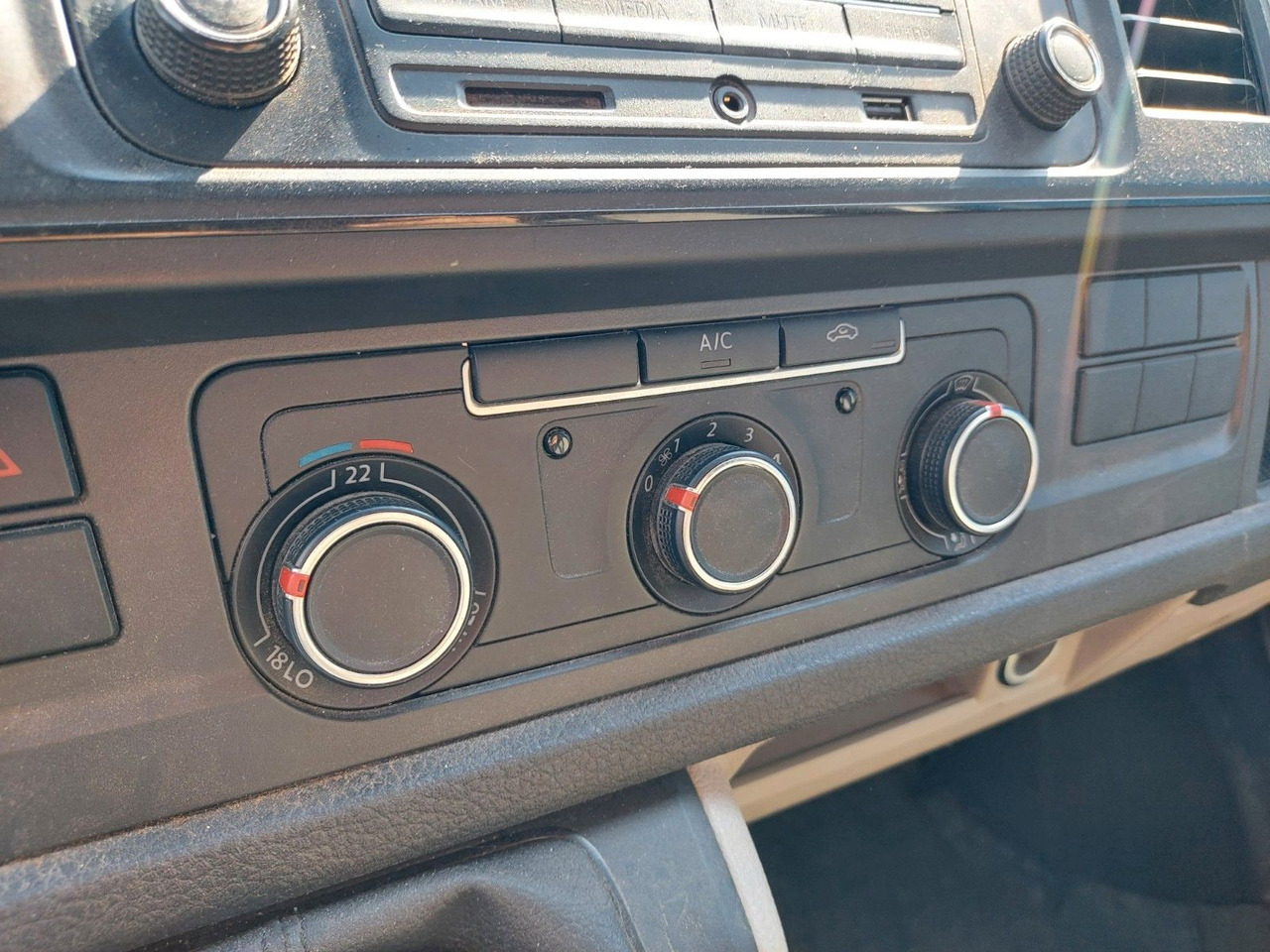 Volkswagen T6 Transporter Kasten Kombi lang Motorschaden в лізинг Volkswagen T6 Transporter Kasten Kombi lang Motorschaden: фото 17