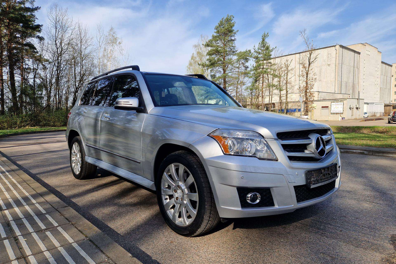 Mercedes-Benz GLK350 - Легковий автомобіль: фото 1 Mercedes-Benz GLK350 - Легковий автомобіль: фото 1