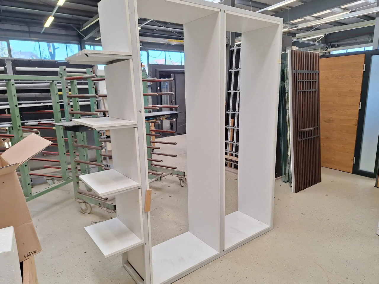 1 Stk. Regal - Інструмент/ Обладнання: фото 1 1 Stk. Regal - Інструмент/ Обладнання: фото 1