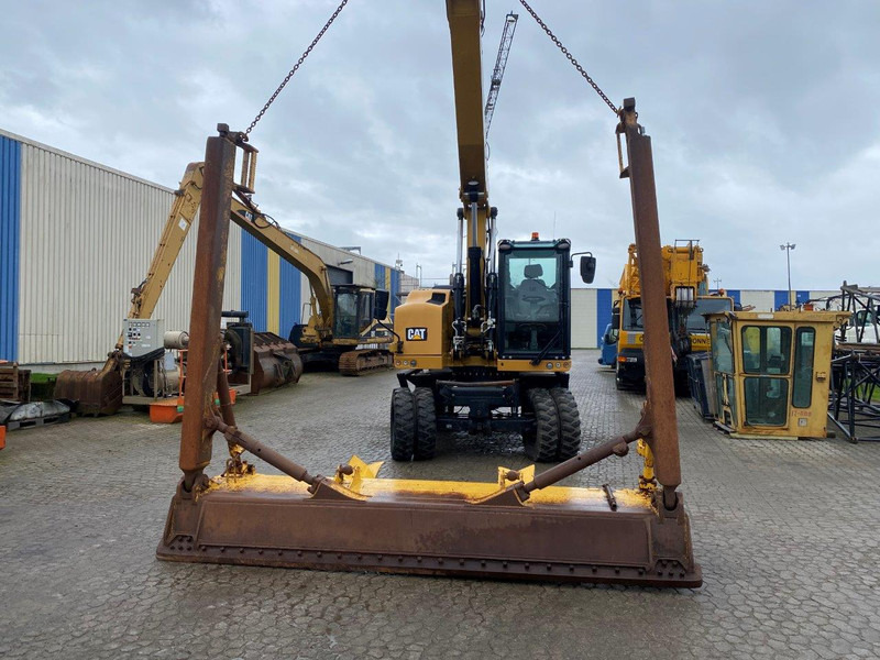 Caterpillar D65 PX - Відвал: фото 3 Caterpillar D65 PX - Відвал: фото 3