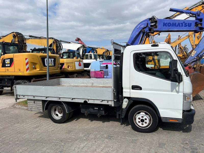 Mitsubishi Fuso Canter 3C18 NVT - Легка бортова вантажівка: фото 1 Mitsubishi Fuso Canter 3C18 NVT - Легка бортова вантажівка: фото 1
