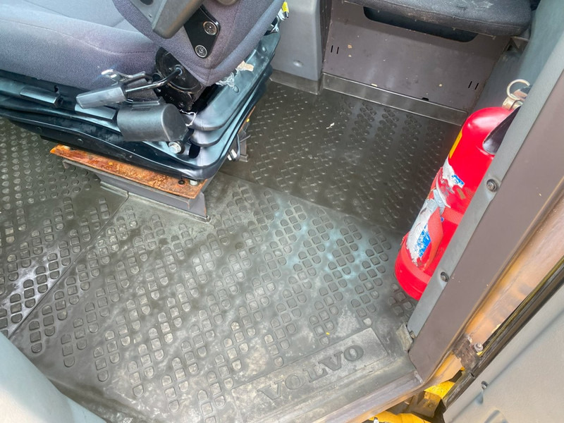 Volvo A 30 D 6x6 dumper articulated hauler - Самоскид: фото 5 Volvo A 30 D 6x6 dumper articulated hauler - Самоскид: фото 5