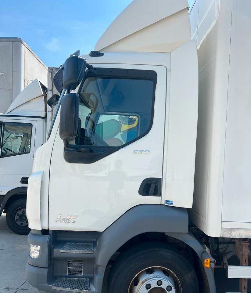 Daf lf 250 fa furgone 8 mt euro 6 - Вантажівка з закритим кузовом: фото 4 Daf lf 250 fa furgone 8 mt euro 6 - Вантажівка з закритим кузовом: фото 4