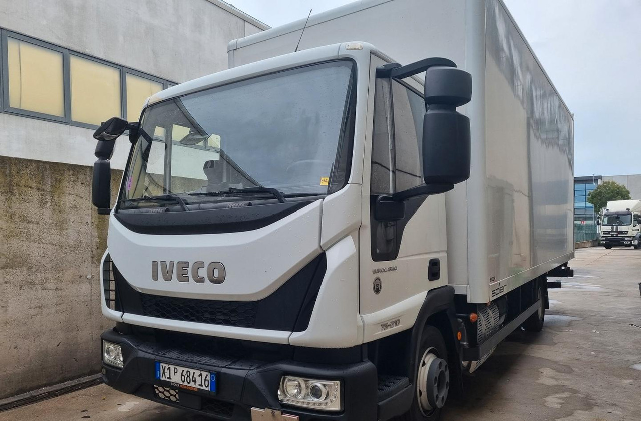 Iveco 75e21 p furgone e sponda euro 6 - Вантажівка з закритим кузовом: фото 1 Iveco 75e21 p furgone e sponda euro 6 - Вантажівка з закритим кузовом: фото 1
