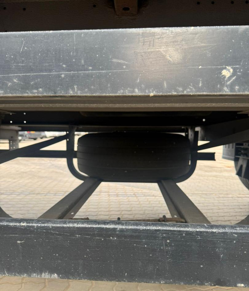 Schmitz Cargobull ALZA ABBASSA ASSI SOLLEVABILI - Тентований напівпричіп: фото 5 Schmitz Cargobull ALZA ABBASSA ASSI SOLLEVABILI - Тентований напівпричіп: фото 5