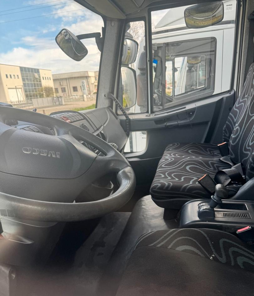 Iveco 75e190 - Вантажівка з закритим кузовом: фото 2 Iveco 75e190 - Вантажівка з закритим кузовом: фото 2