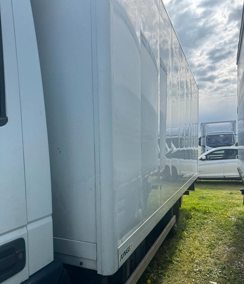 Iveco 75e190 - Вантажівка з закритим кузовом: фото 3 Iveco 75e190 - Вантажівка з закритим кузовом: фото 3