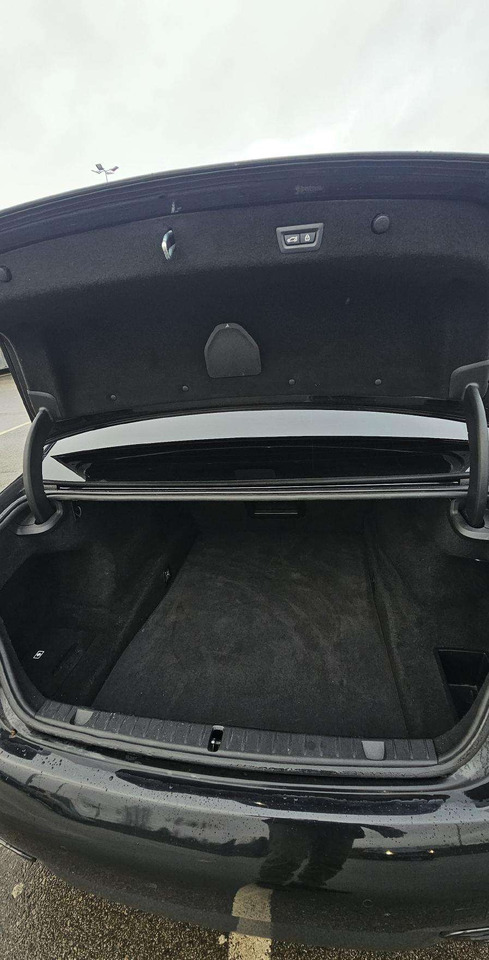 Седан BMW 750: фото 16 Седан BMW 750: фото 16