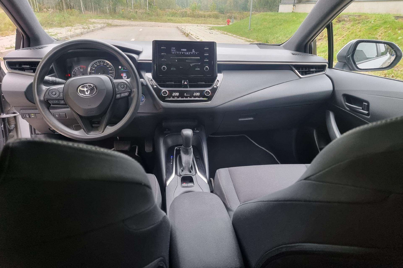 Toyota Corolla - Легковий автомобіль: фото 3 Toyota Corolla - Легковий автомобіль: фото 3