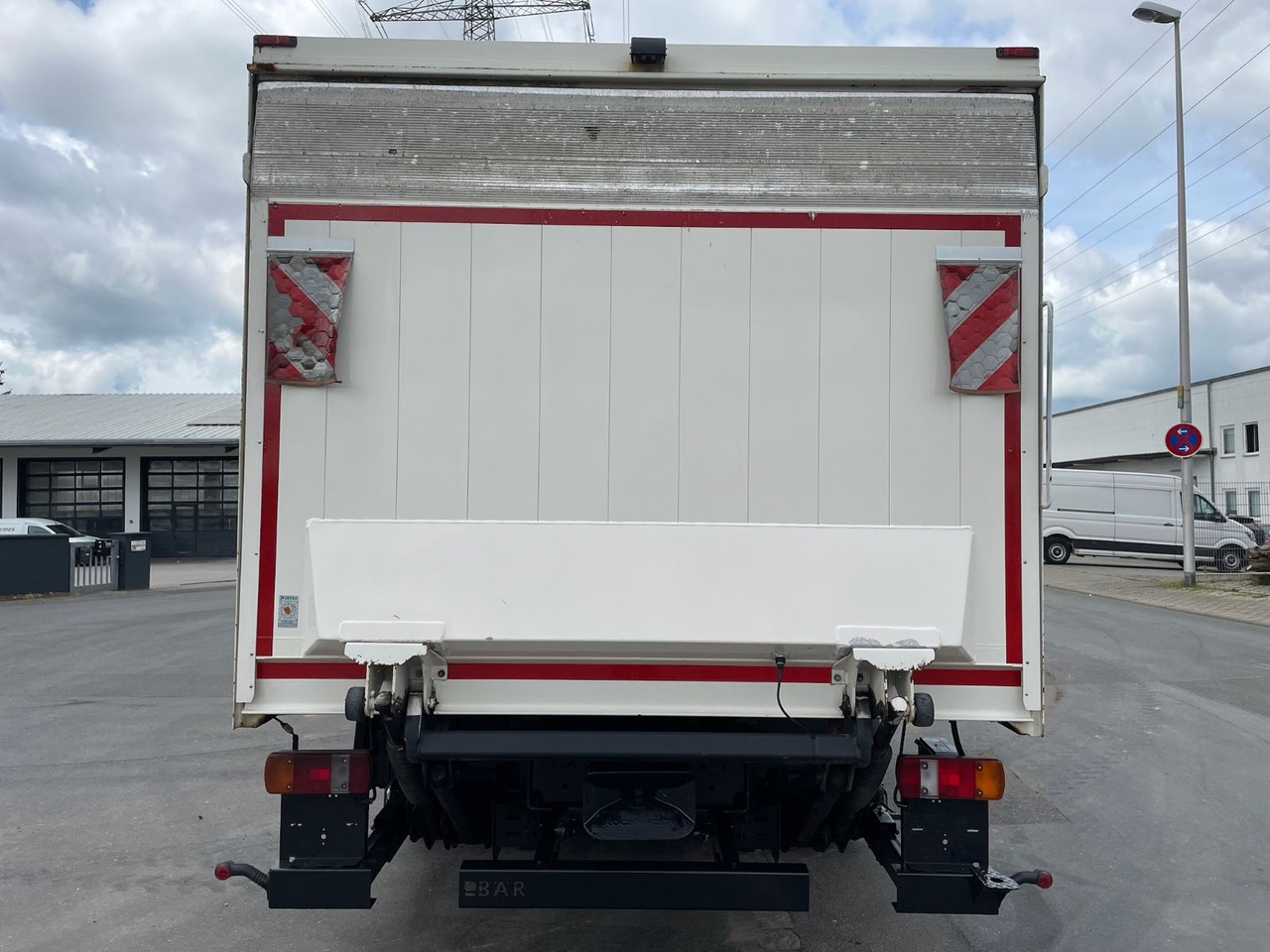 MAN TGS 18.320 4x2 LL Getränkewagen/GEIDOBLER/AC/LBW - Для перевезення напоїв вантажівка: фото 5 MAN TGS 18.320 4x2 LL Getränkewagen/GEIDOBLER/AC/LBW - Для перевезення напоїв вантажівка: фото 5