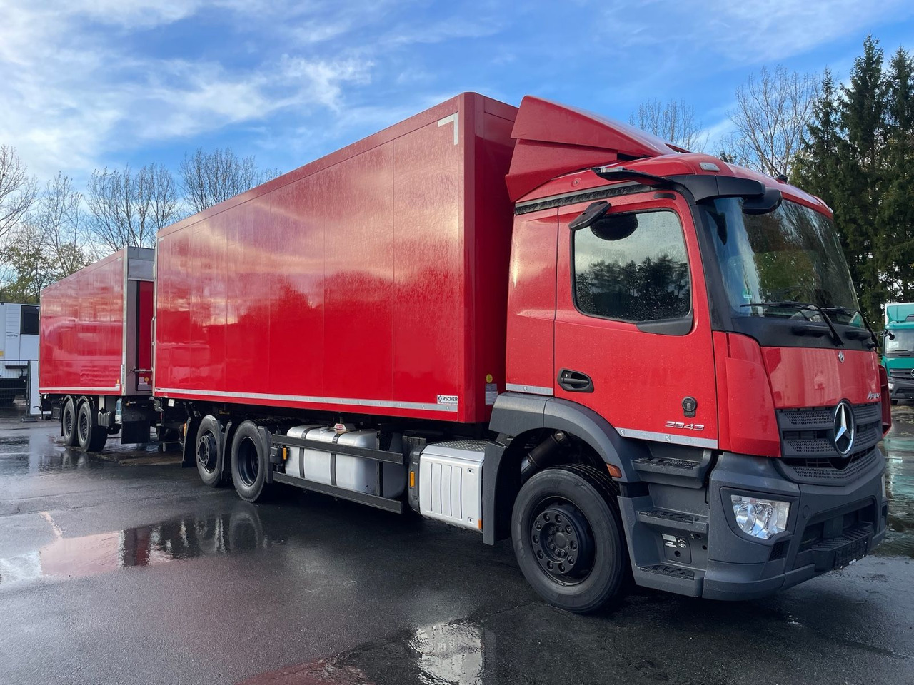 Mercedes-Benz Actros 2543 6x2 Kühlkoffer/CARRIER/KERSCHER/EU6d - Рефрижератор вантажівка: фото 1 Mercedes-Benz Actros 2543 6x2 Kühlkoffer/CARRIER/KERSCHER/EU6d - Рефрижератор вантажівка: фото 1