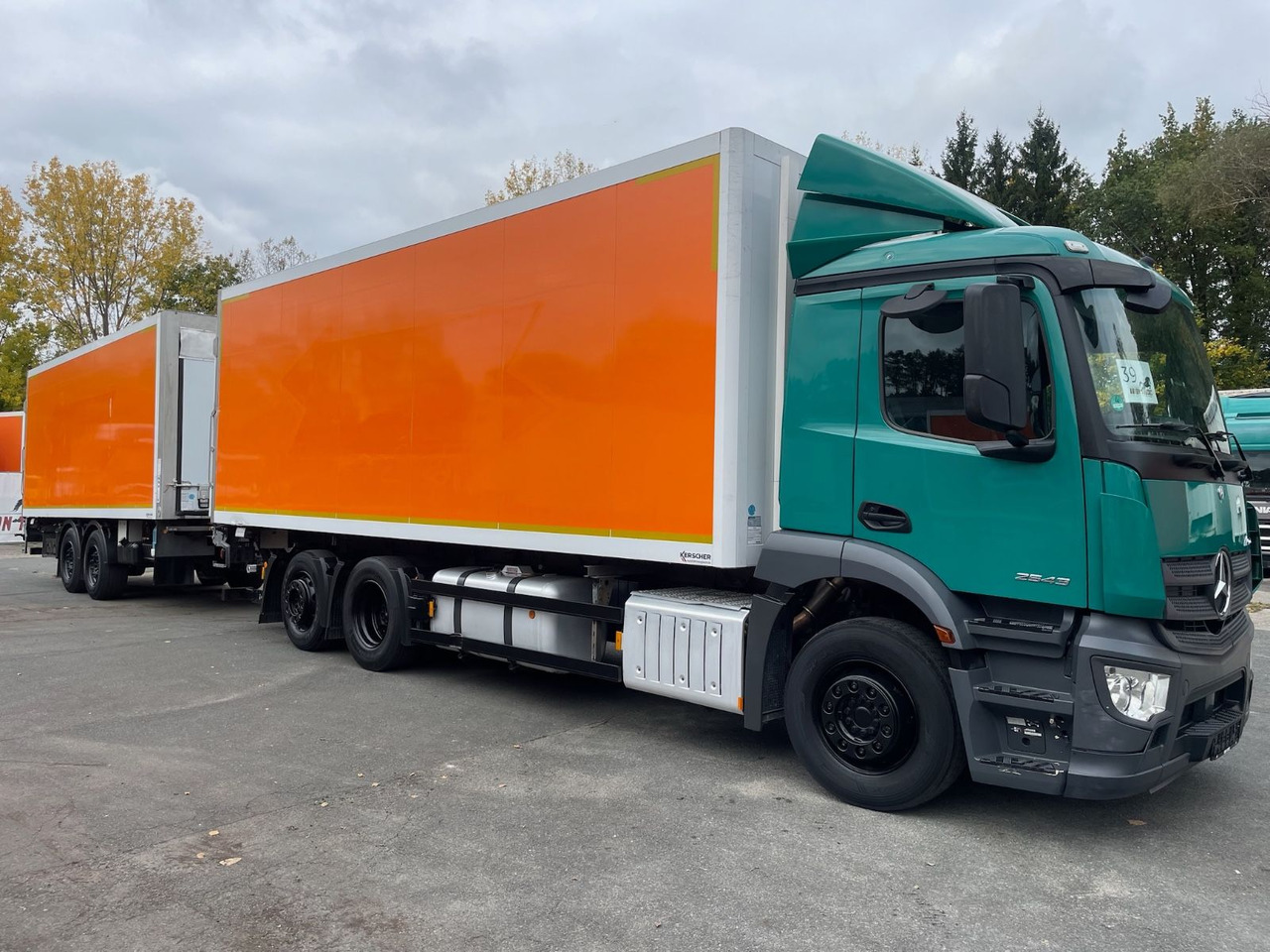 Mercedes-Benz Antos 2543 6x2 Kühlkoffer/CARRIER/NLA/LBW/AC/EU6 - Рефрижератор вантажівка: фото 1 Mercedes-Benz Antos 2543 6x2 Kühlkoffer/CARRIER/NLA/LBW/AC/EU6 - Рефрижератор вантажівка: фото 1