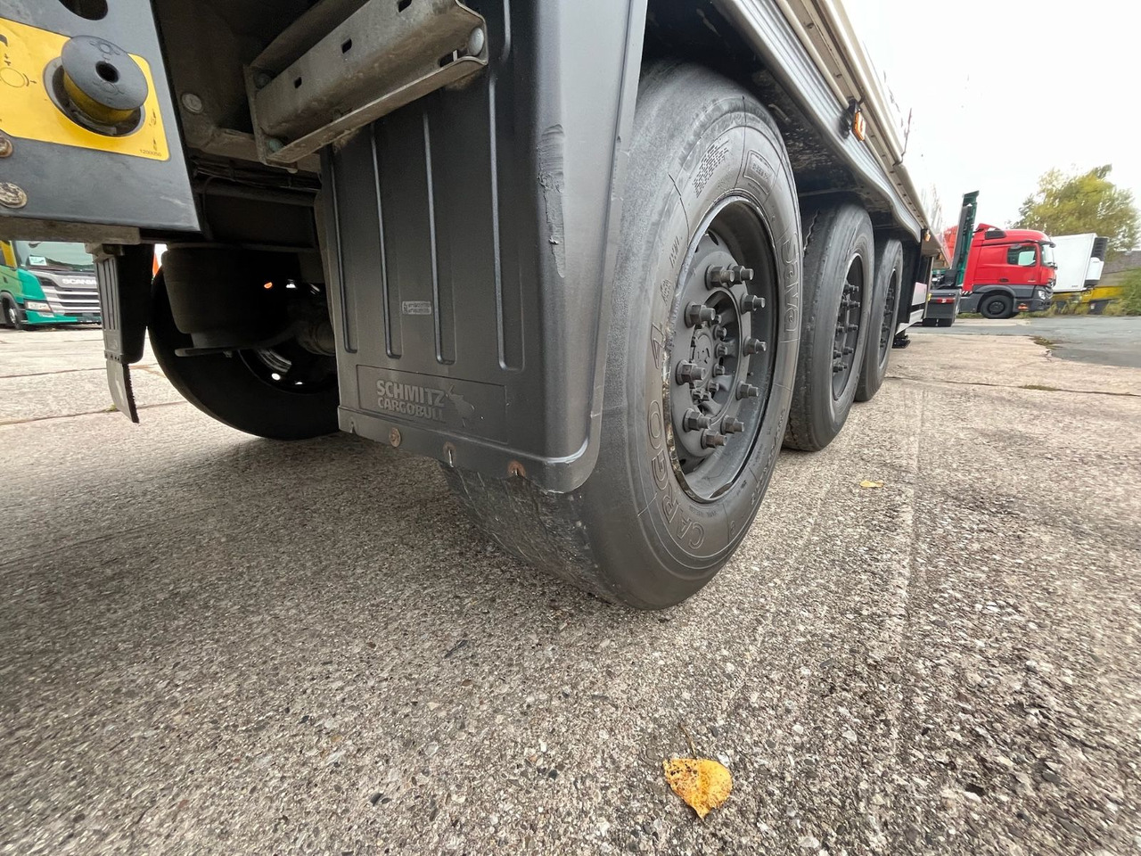 Закритий кузов напівпричіп Schmitz Cargobull SCB*S3B/CARRIER/Vector1550/LBW/BÄR/2347h/13,4m: фото 16 Закритий кузов напівпричіп Schmitz Cargobull SCB*S3B/CARRIER/Vector1550/LBW/BÄR/2347h/13,4m: фото 16