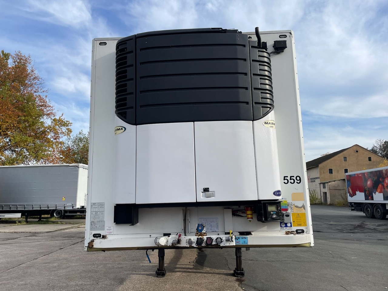 Schmitz Cargobull SKO10/CARRIER/MAXIMA1300/8810h/LBW/BÄR/Lenkachse - Рефрижератор напівпричіп: фото 2 Schmitz Cargobull SKO10/CARRIER/MAXIMA1300/8810h/LBW/BÄR/Lenkachse - Рефрижератор напівпричіп: фото 2