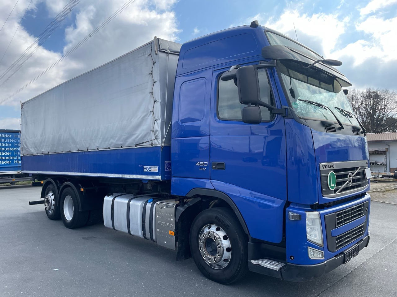 Volvo FH 460 EEV Dreiseiten-Getreidekipper/gel. NLA/AC - Тентована вантажівка: фото 1 Volvo FH 460 EEV Dreiseiten-Getreidekipper/gel. NLA/AC - Тентована вантажівка: фото 1