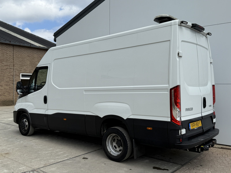 Iveco Daily 35C18 3.0 L2H2 Airco Cruise Control 3,5 Tons Trekhaak 5-26 APK Lucht geveerde stoel - Легковий фургон: фото 2 Iveco Daily 35C18 3.0 L2H2 Airco Cruise Control 3,5 Tons Trekhaak 5-26 APK Lucht geveerde stoel - Легковий фургон: фото 2