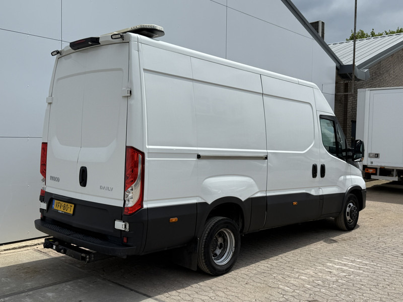 Iveco Daily 35C18 3.0 L2H2 Airco Cruise Control 3,5 Tons Trekhaak 5-26 APK Lucht geveerde stoel - Легковий фургон: фото 3 Iveco Daily 35C18 3.0 L2H2 Airco Cruise Control 3,5 Tons Trekhaak 5-26 APK Lucht geveerde stoel - Легковий фургон: фото 3