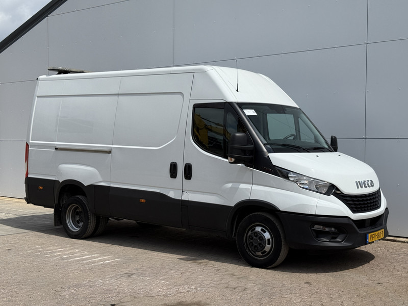 Iveco Daily 35C18 3.0 L2H2 Airco Cruise Control 3,5 Tons Trekhaak 5-26 APK Lucht geveerde stoel - Легковий фургон: фото 4 Iveco Daily 35C18 3.0 L2H2 Airco Cruise Control 3,5 Tons Trekhaak 5-26 APK Lucht geveerde stoel - Легковий фургон: фото 4