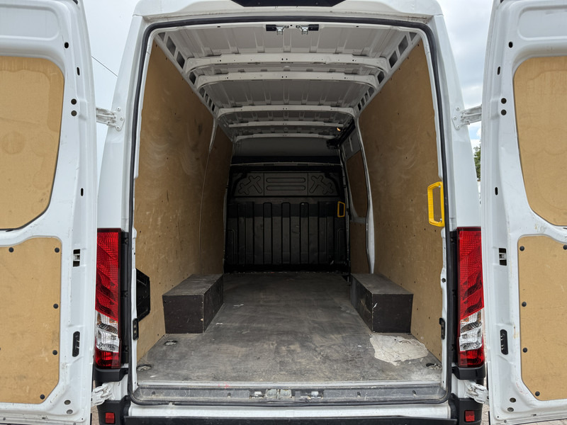 Iveco Daily 35S14 2.3 L2H2 Airco Cruise 3.5ton Trekgewicht Lucht geveerde stoel в лізинг Iveco Daily 35S14 2.3 L2H2 Airco Cruise 3.5ton Trekgewicht Lucht geveerde stoel: фото 11