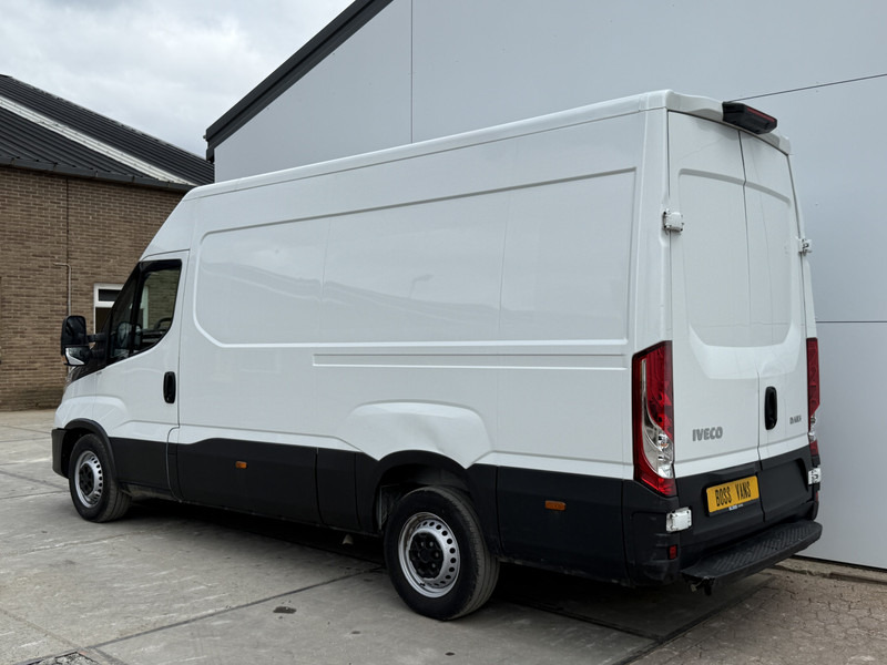 Iveco Daily 35S14 2.3 L2H2 Airco Cruise 3.5ton Trekgewicht Lucht geveerde stoel - Легковий фургон: фото 2 Iveco Daily 35S14 2.3 L2H2 Airco Cruise 3.5ton Trekgewicht Lucht geveerde stoel - Легковий фургон: фото 2