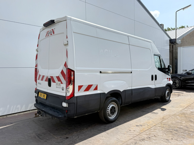 Iveco Daily 35S14 2.3 L2H2 Cruise Control Climate Control 3.5t Trekhaak Lucht geveerde stoel - Суцільнометалевий фургон: фото 3 Iveco Daily 35S14 2.3 L2H2 Cruise Control Climate Control 3.5t Trekhaak Lucht geveerde stoel - Суцільнометалевий фургон: фото 3