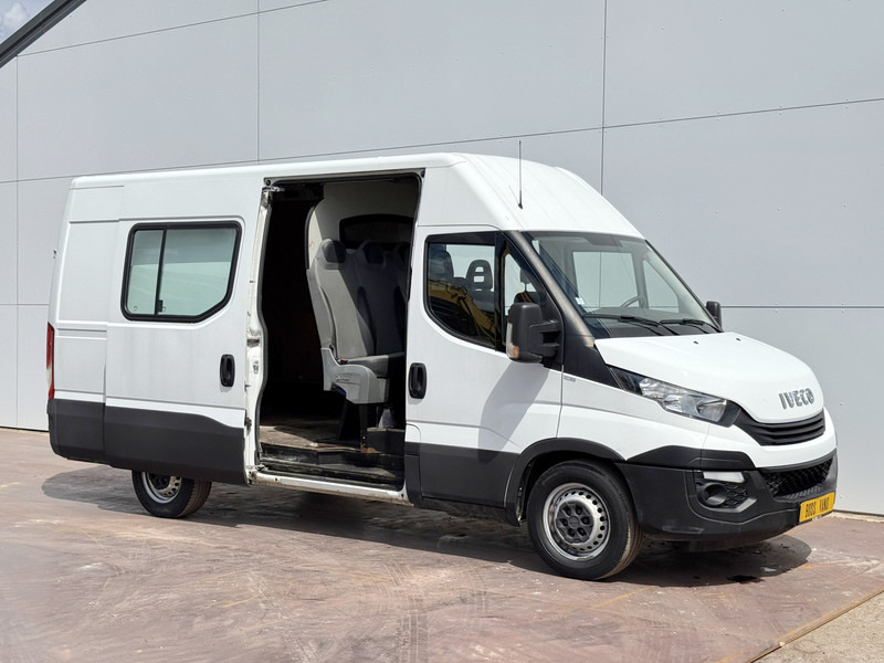Iveco Daily 35S14 2.3 L2H2 Dubbele Cabine 7 Stoelen Airco Cruise Control Trekhaak 3.5t Lucht geveerde stoel - Суцільнометалевий фургон, Вантажопасажирський фургон: фото 5 Iveco Daily 35S14 2.3 L2H2 Dubbele Cabine 7 Stoelen Airco Cruise Control Trekhaak 3.5t Lucht geveerde stoel - Суцільнометалевий фургон, Вантажопасажирський фургон: фото 5