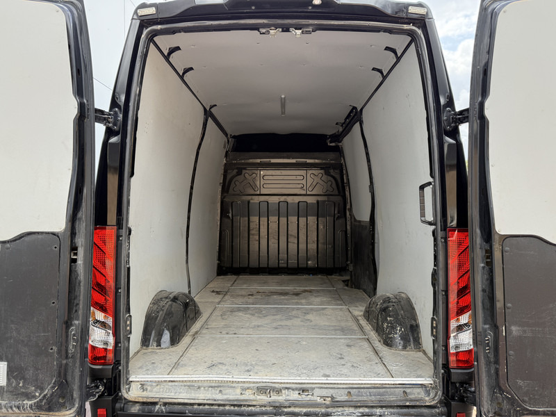 Суцільнометалевий фургон Iveco Daily 35S18 3.0 Automaat L2H2 Adaptieve Cruise Control LED Airco Camera Trekhaak: фото 12