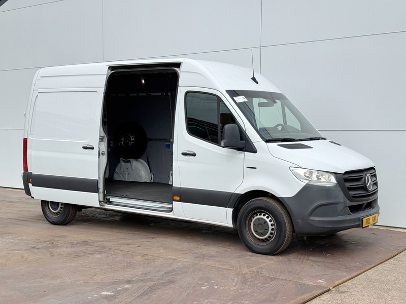 Mercedes-Benz eSprinter 312 - Binnenkort verwacht! L2H2 100% Elektrisch 55kWh 168km WLTP 80kw Snelladen Climate Control Camera Stoelverwarming - Суцільнометалевий фургон, Електричний фургон: фото 5 Mercedes-Benz eSprinter 312 - Binnenkort verwacht! L2H2 100% Elektrisch 55kWh 168km WLTP 80kw Snelladen Climate Control Camera Stoelverwarming - Суцільнометалевий фургон, Електричний фургон: фото 5