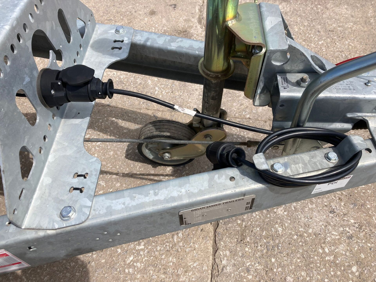 Причіп для перевезення спецтехніки Brian James Trailer T-02-T: фото 10