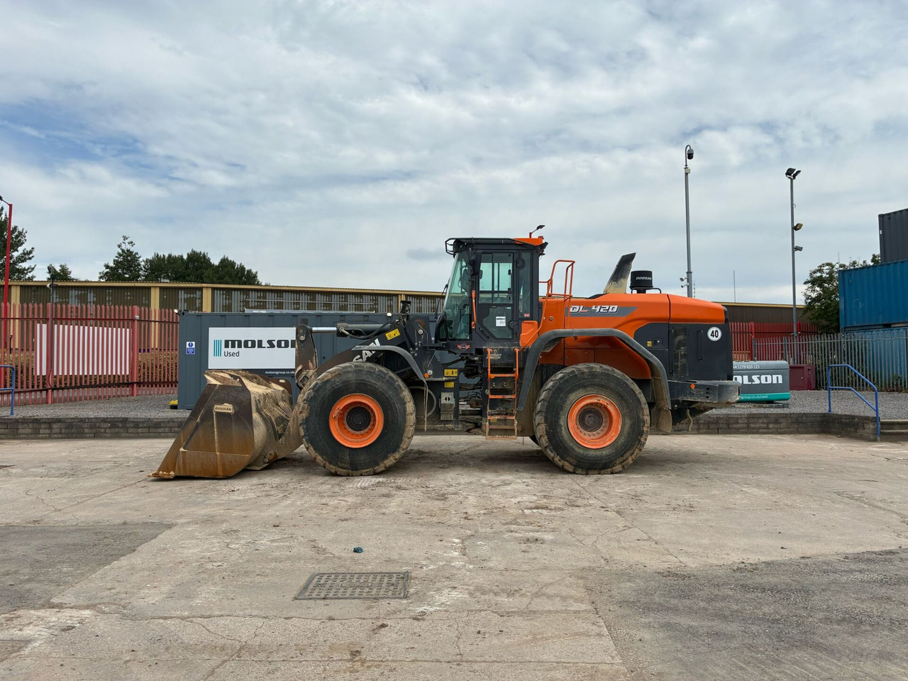 Doosan DL420 - Колісний навантажувач: фото 2 Doosan DL420 - Колісний навантажувач: фото 2