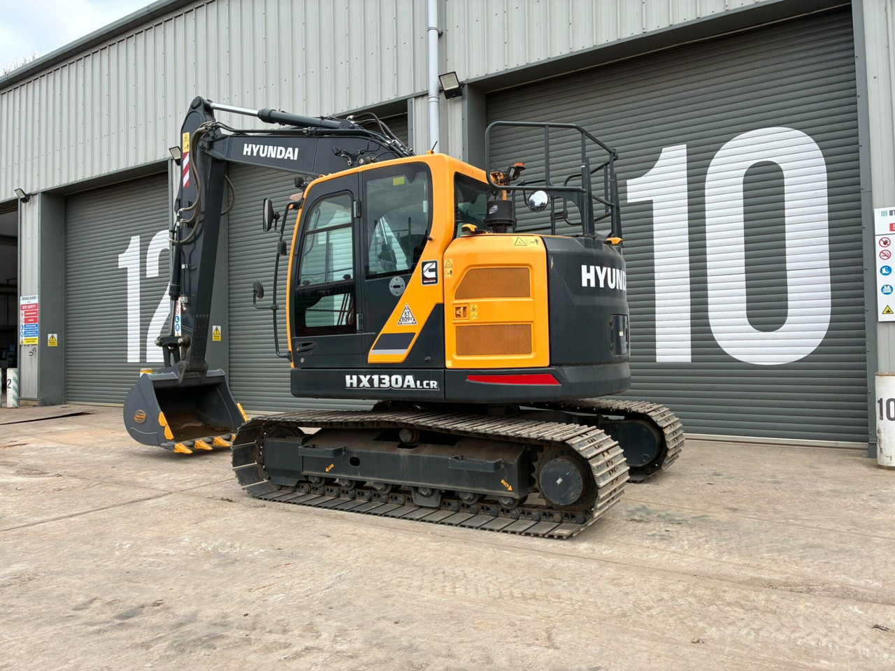 Hyundai HX130ALCR - Гусеничний екскаватор: фото 3 Hyundai HX130ALCR - Гусеничний екскаватор: фото 3