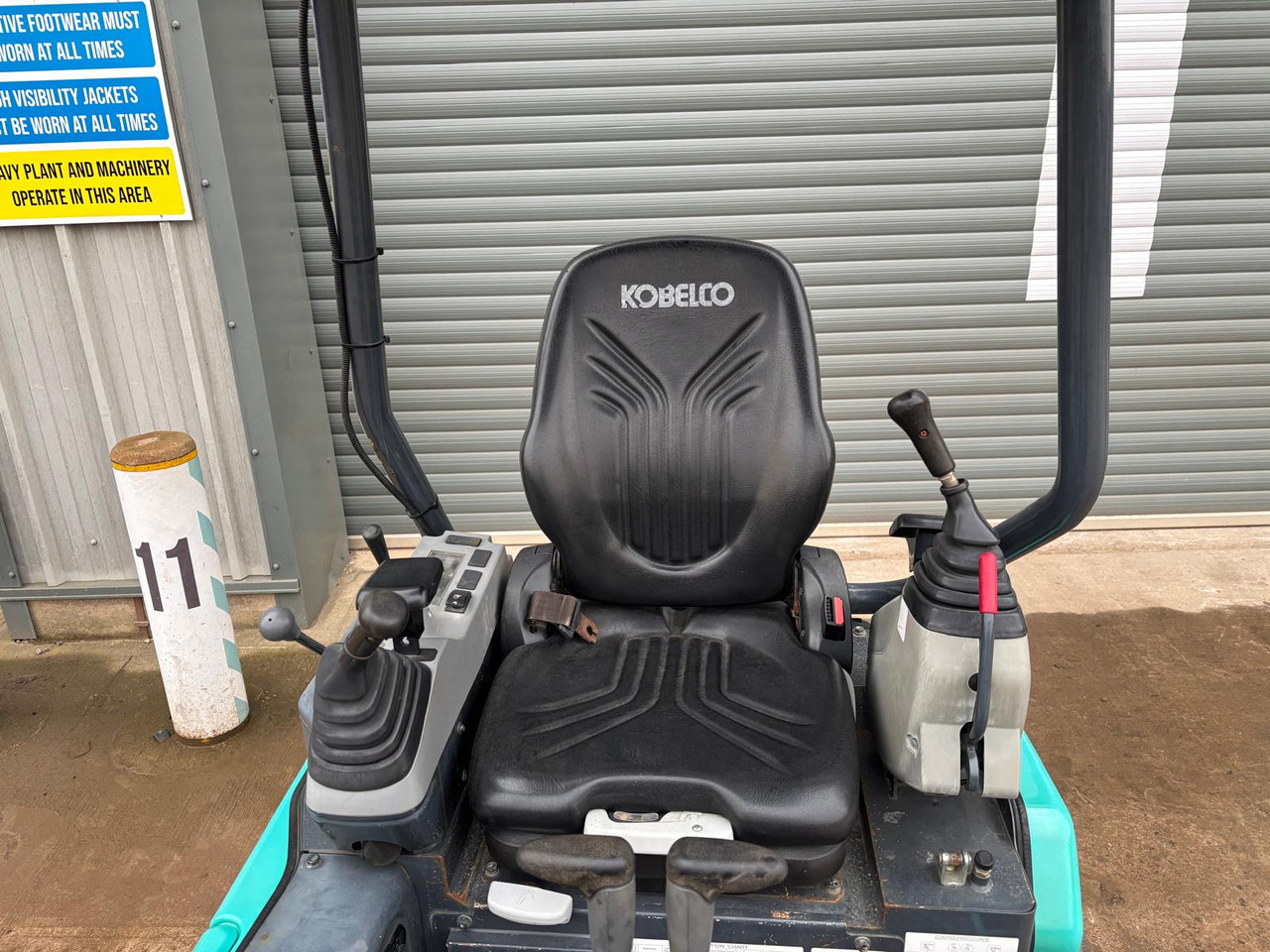 Міні-екскаватор Kobelco SK17SR-3E: фото 15