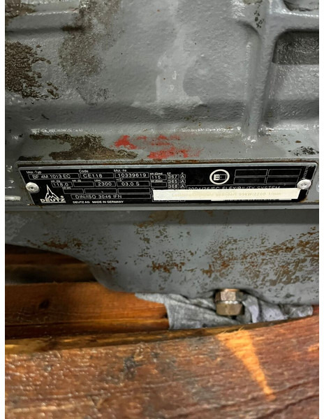 Deutz bf4m1013ec - Двигун: фото 5 Deutz bf4m1013ec - Двигун: фото 5