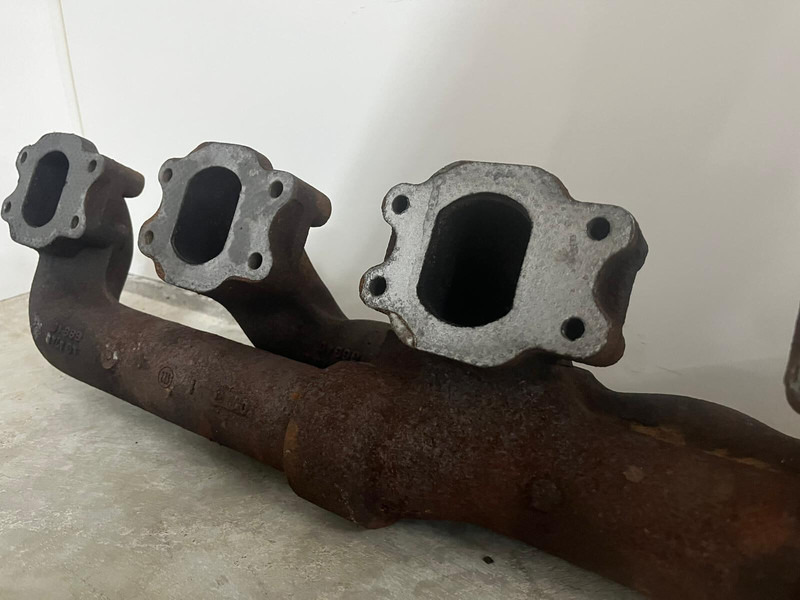 Liebherr A974 / P974 / R942 / R944 / R974 - A 974 / P 974 / R 942 / R 944 / R 974 - Двигун та запчастини: фото 3 Liebherr A974 / P974 / R942 / R944 / R974 - A 974 / P 974 / R 942 / R 944 / R 974 - Двигун та запчастини: фото 3